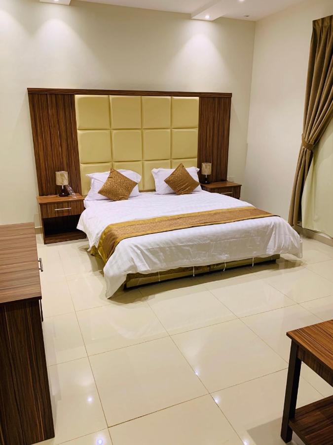 Al Bateel Furnished Apartments Riyad Extérieur photo